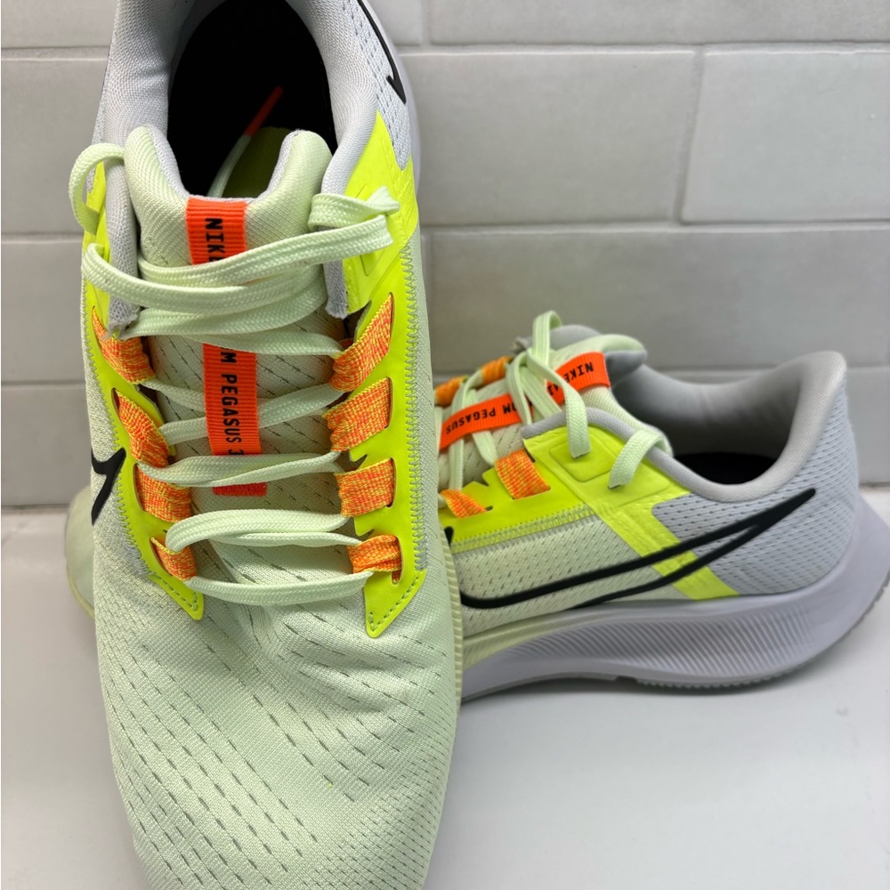 Nike Air Zoom Pegasus Running Shoes in Neon Yellow/Orange/Gray Mens size 10